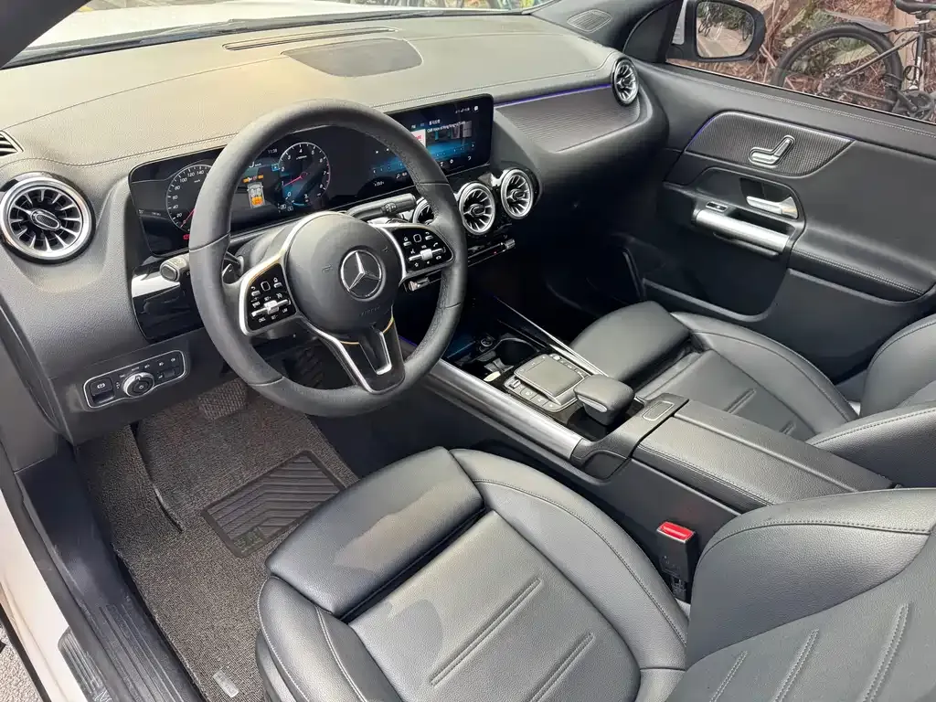 Mercedes-Benz GLA — фото 6