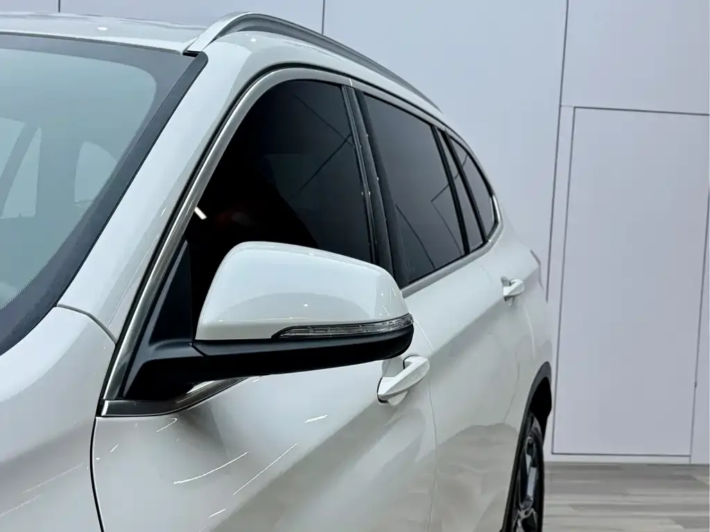 BMW X1 — фото 4
