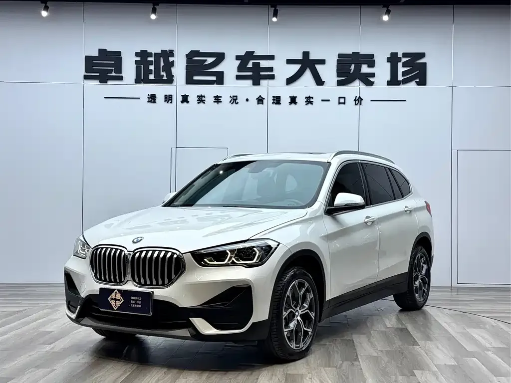 BMW X1 — фото 8