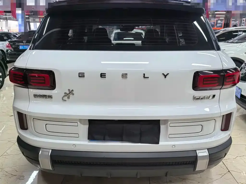 Geely Icon — фото 7