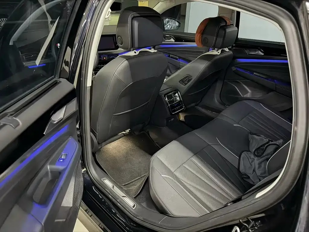 Volkswagen Passat — фото 6