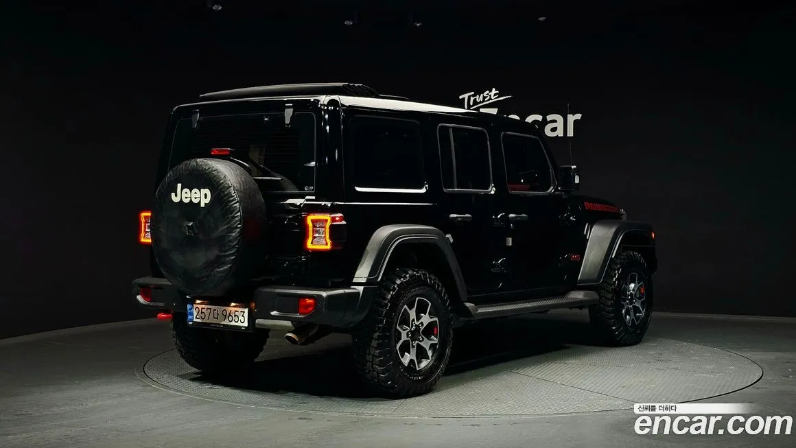 Jeep Wrangler — фото 9