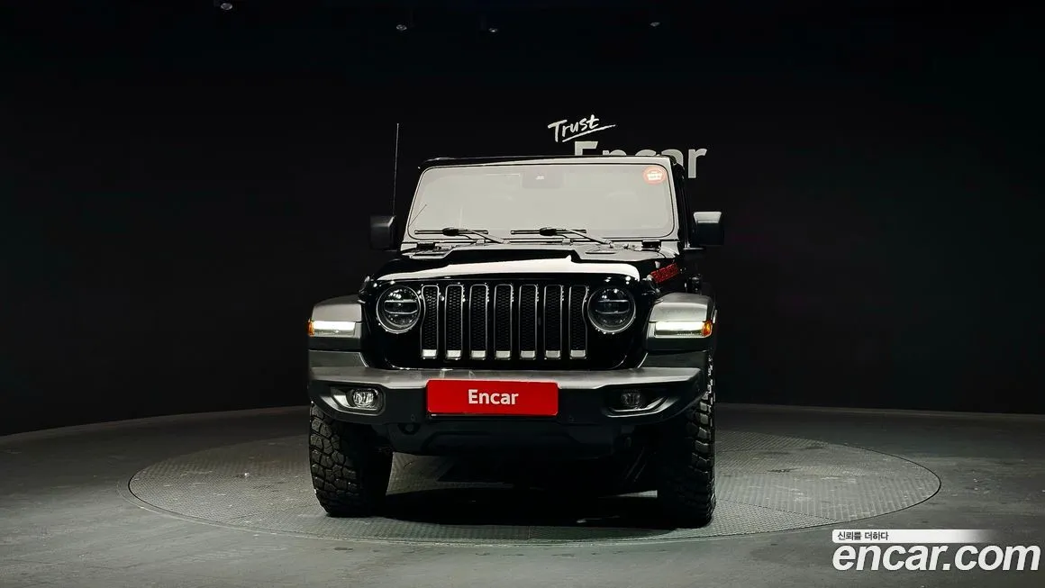 Jeep Wrangler — фото 10