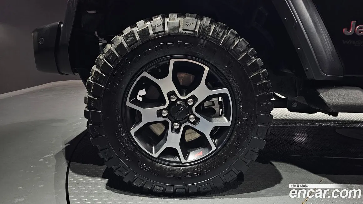 Jeep Wrangler — фото 5