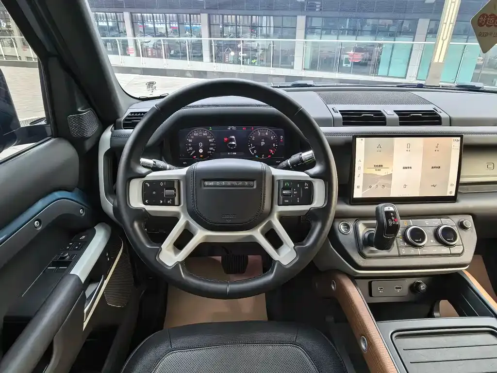 Land Rover Defender — фото 8