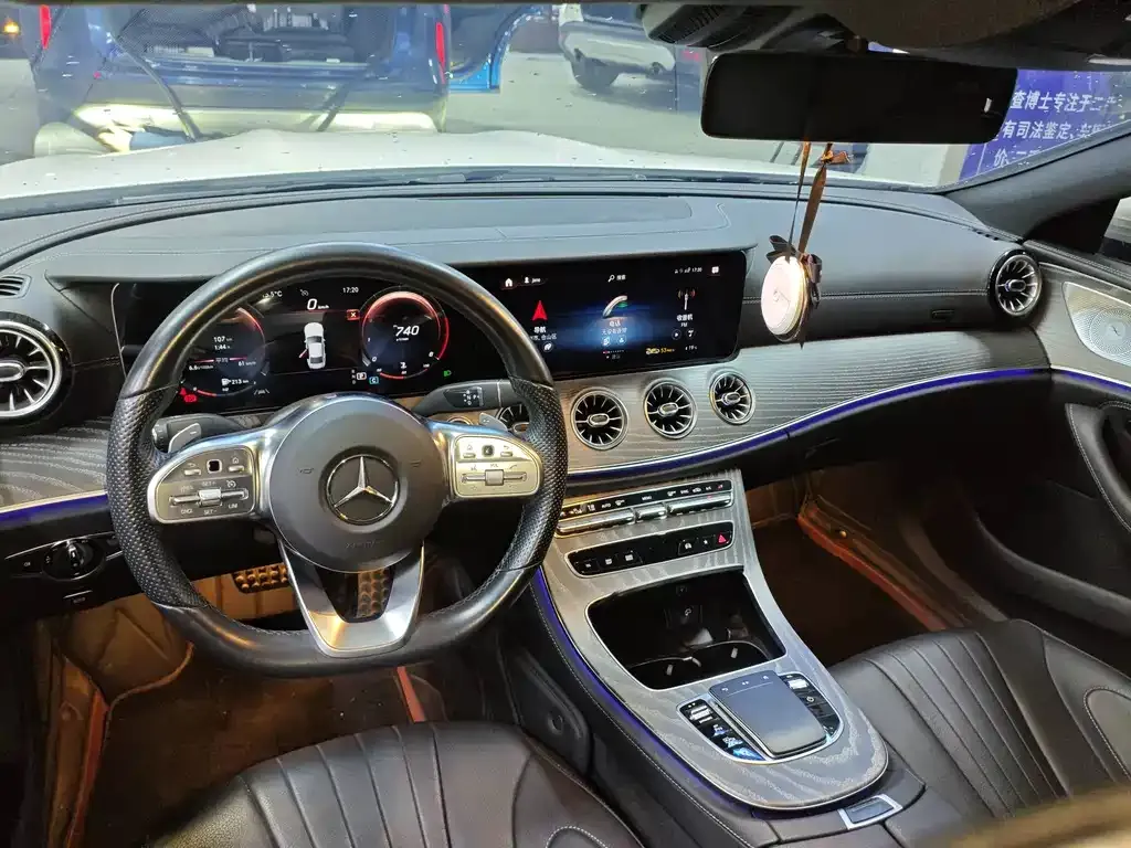 Mercedes-Benz CLS — фото 6