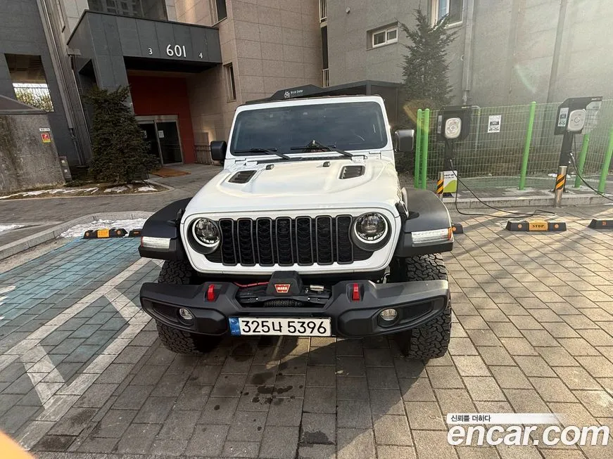 Jeep Wrangler — фото 8