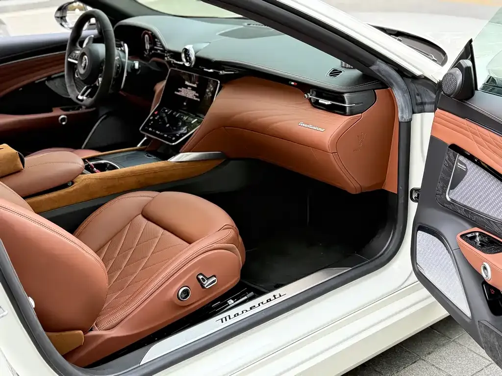 Maserati GranTurismo — фото 3