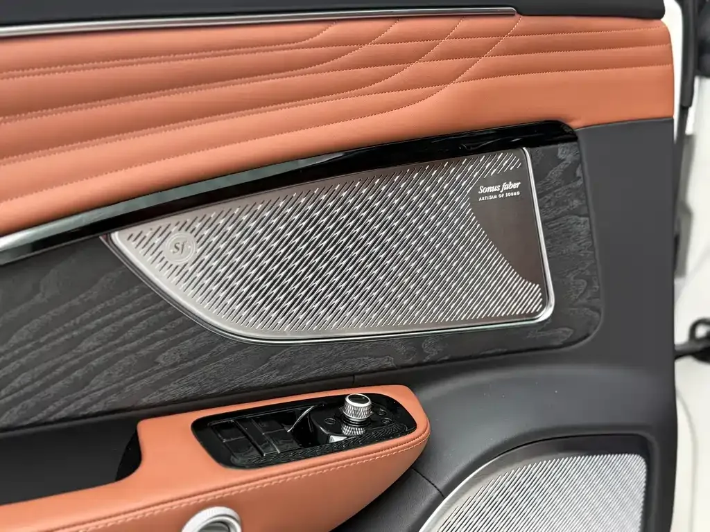 Maserati GranTurismo — фото 10