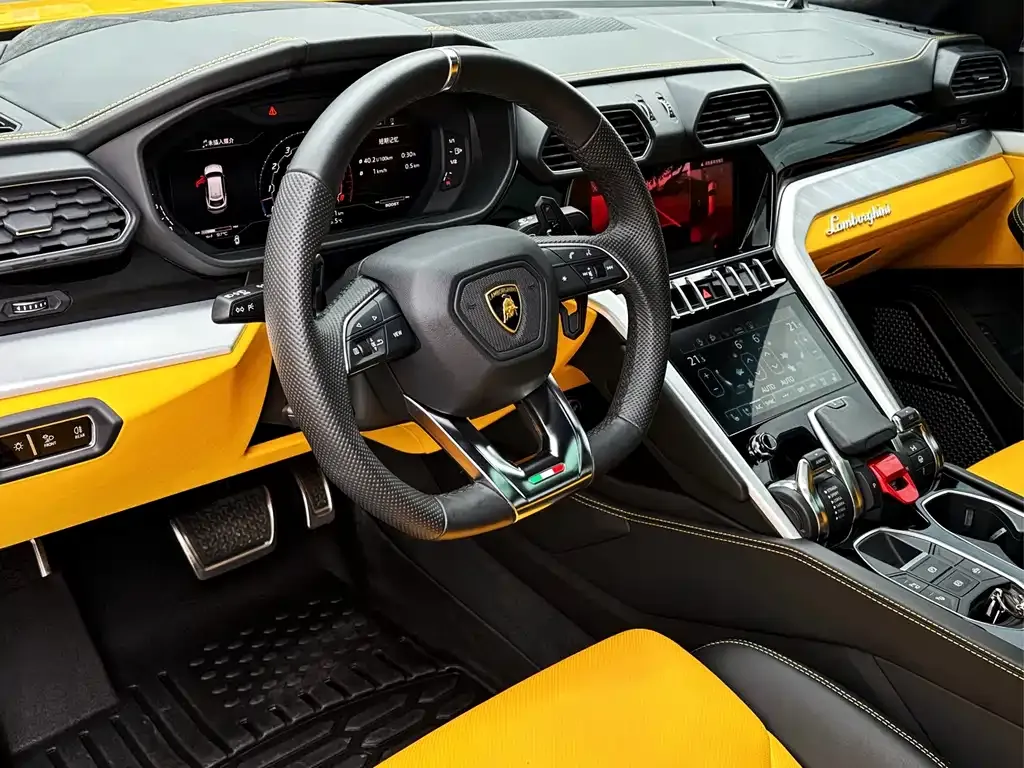 Lamborghini Urus — фото 6