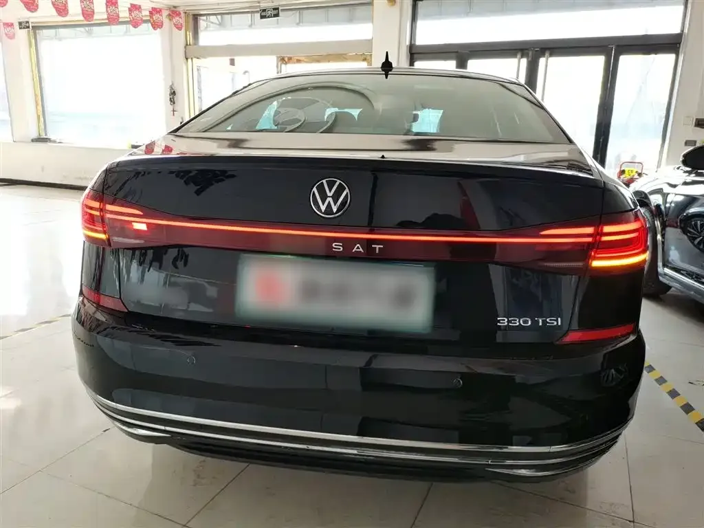 Volkswagen Passat — фото 2