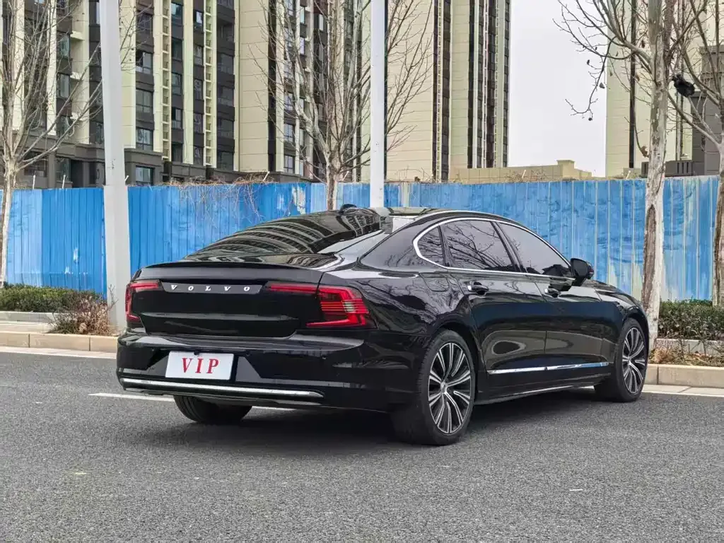 Volvo S90 — фото 8