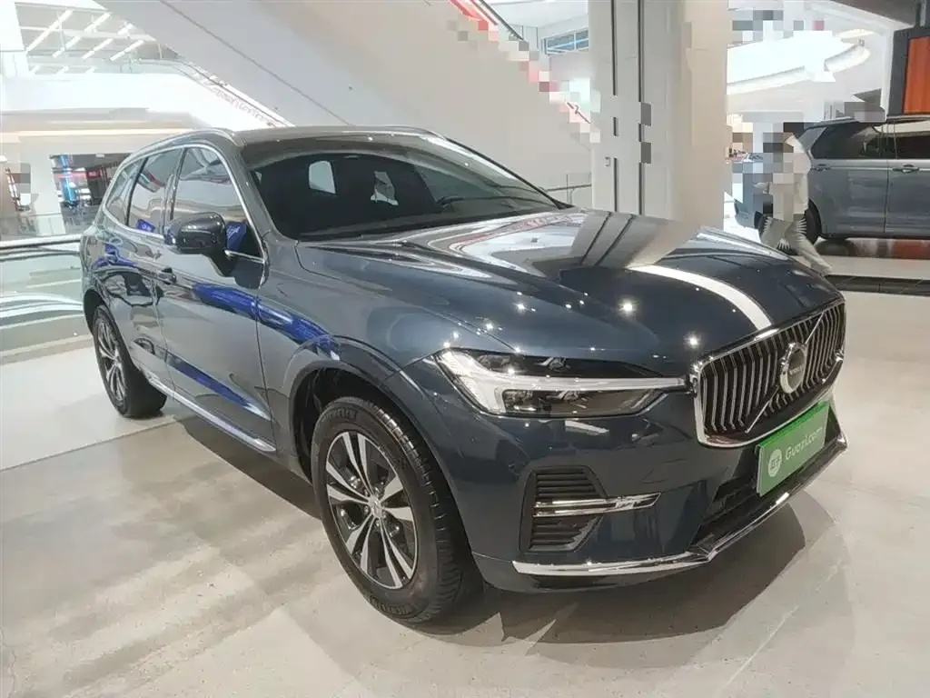 Volvo XC60 — фото 10