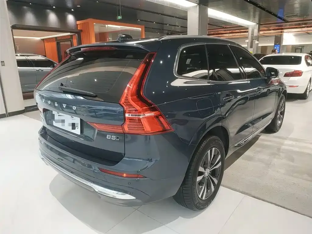 Volvo XC60 — фото 7