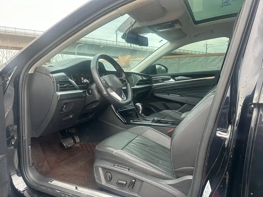 Volkswagen Passat — фото 9