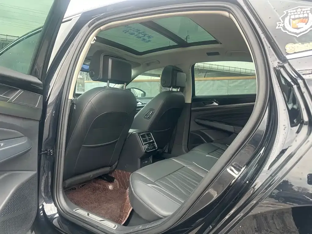 Volkswagen Passat — фото 4