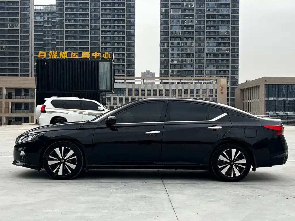 Nissan Teana — фото 7