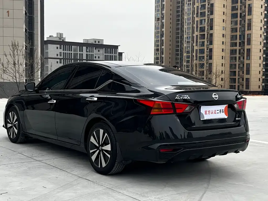 Nissan Teana — фото 10