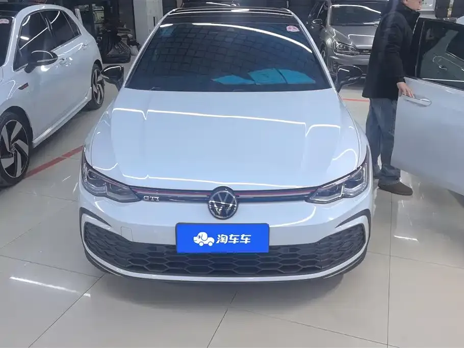Volkswagen Golf GTI — фото 7