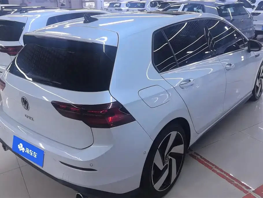Volkswagen Golf GTI — фото 9