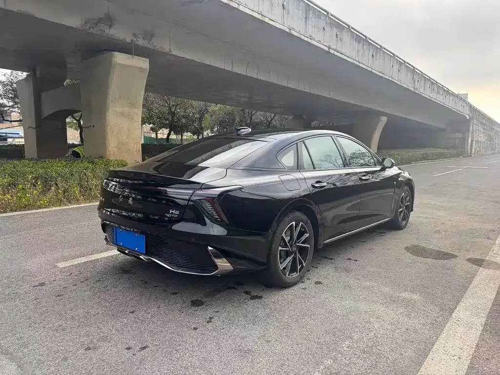 Hongqi H6 — фото 7