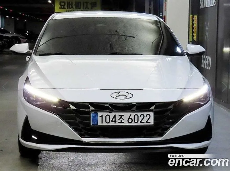 Hyundai AVANTE — фото 1