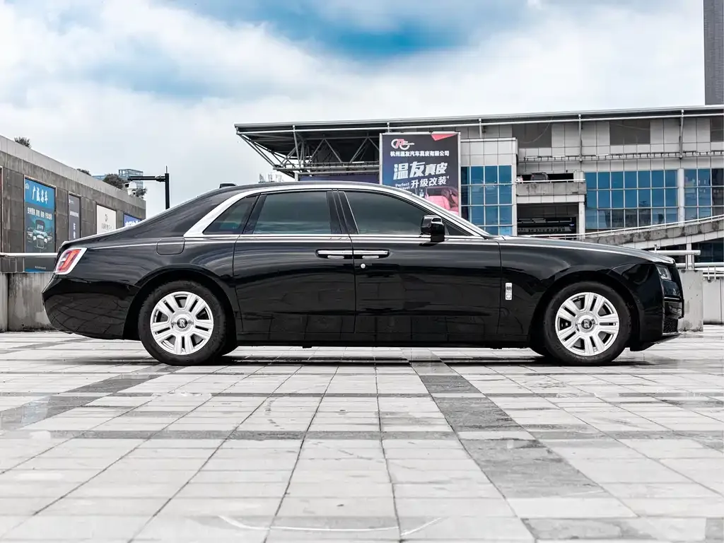 Rolls-Royce Ghost — фото 3