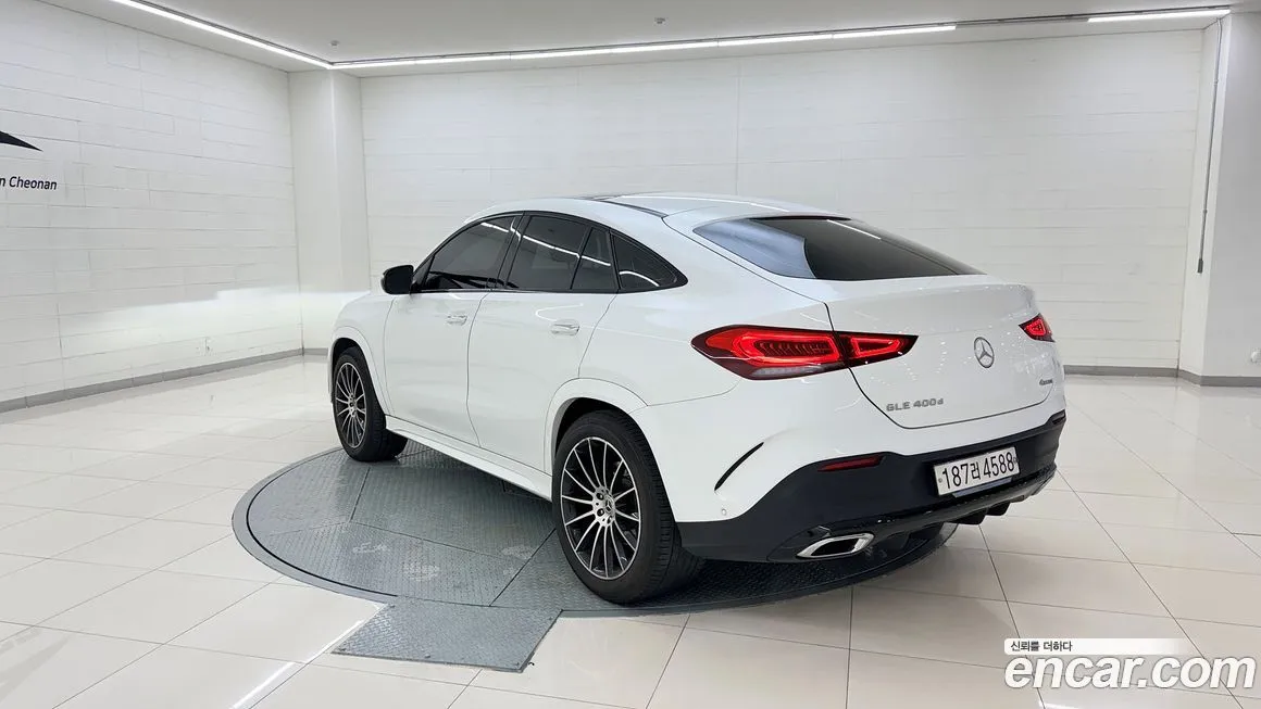Mercedes-Benz GLE-Class — фото 8
