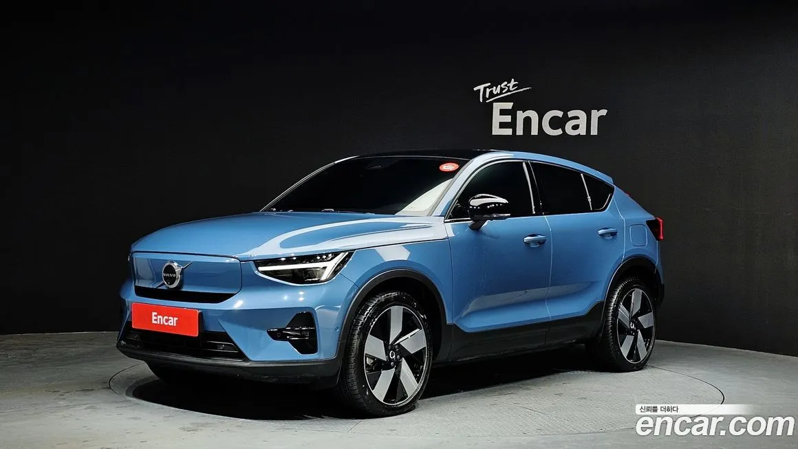 Volvo C40 — фото 1