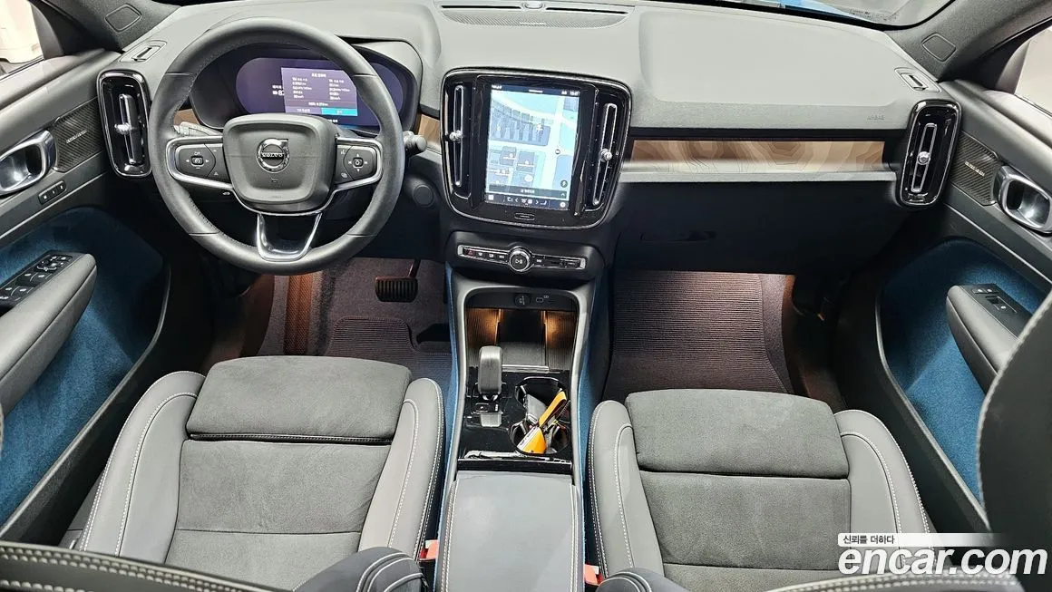Volvo C40 — фото 10