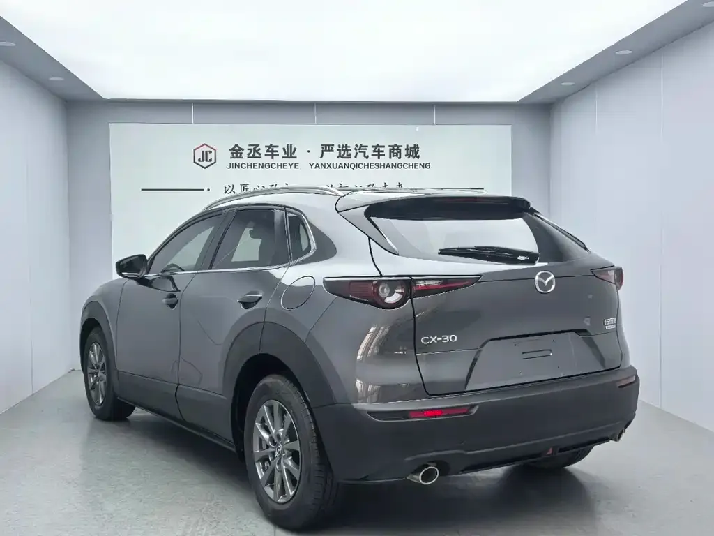 Mazda CX-30 — фото 7