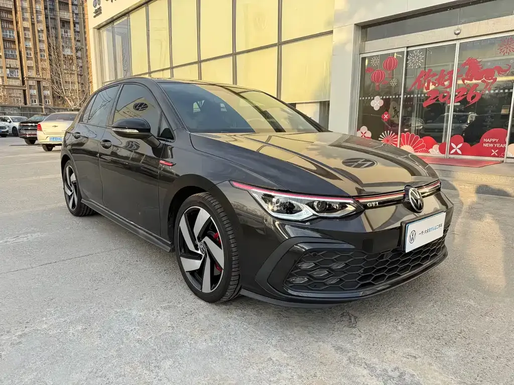 Volkswagen Golf GTI — фото 7