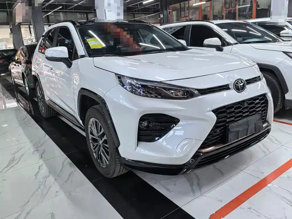 Toyota Wildlander — фото 2