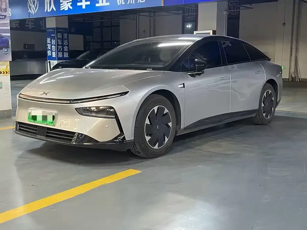 XPeng P7+ — фото 1
