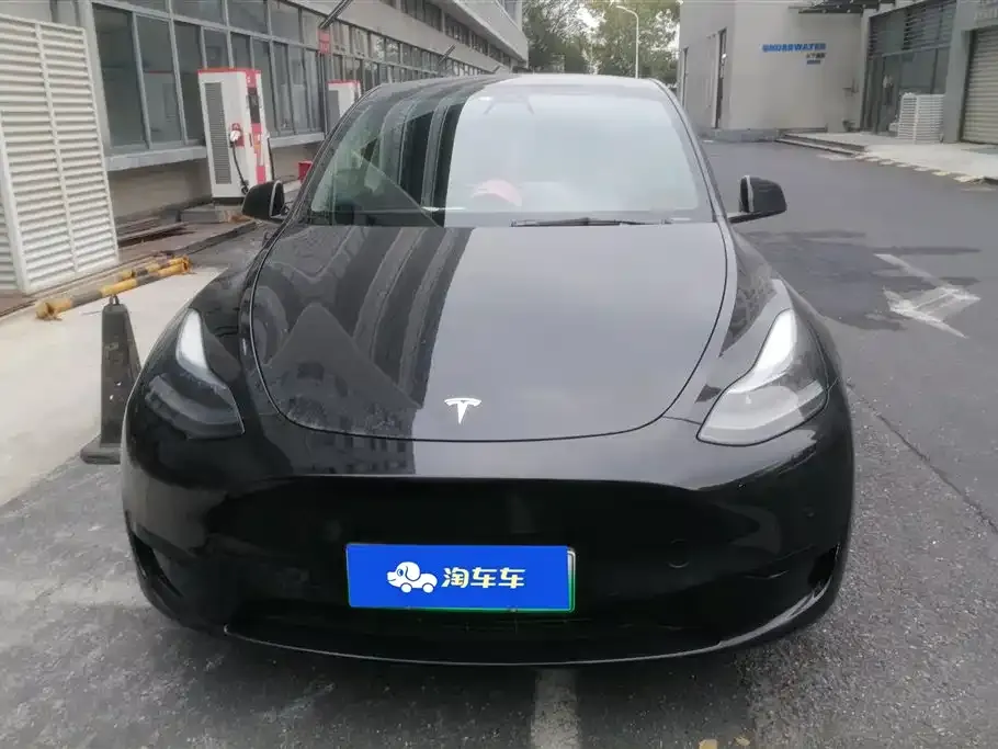 Tesla Model Y — фото 7
