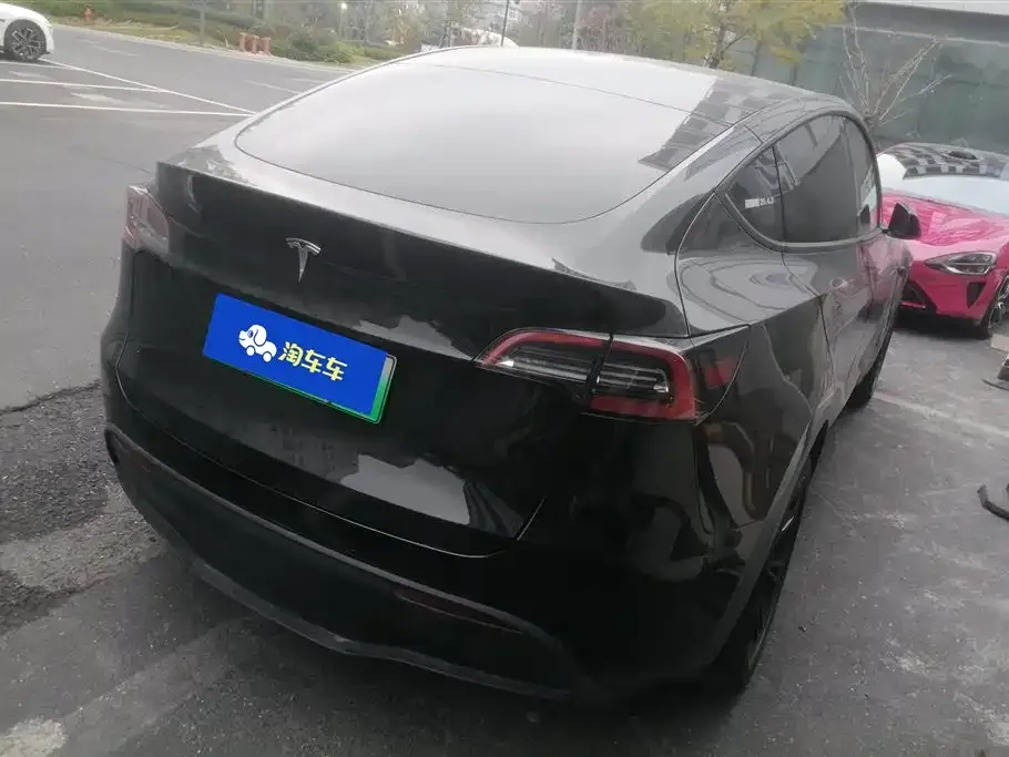 Tesla Model Y — фото 4