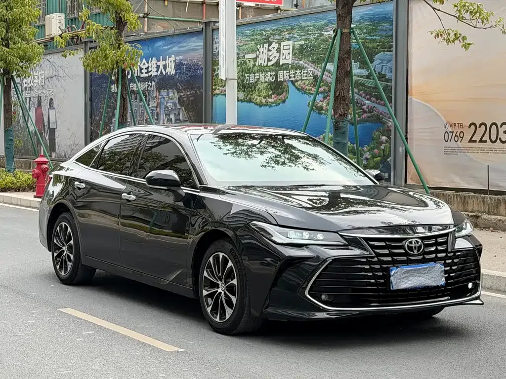 Toyota Avalon — фото 4