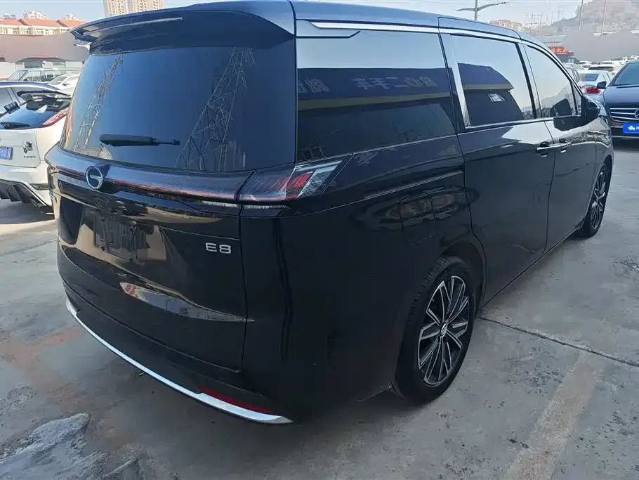 GAC Motor Trumpchi E8 — фото 3