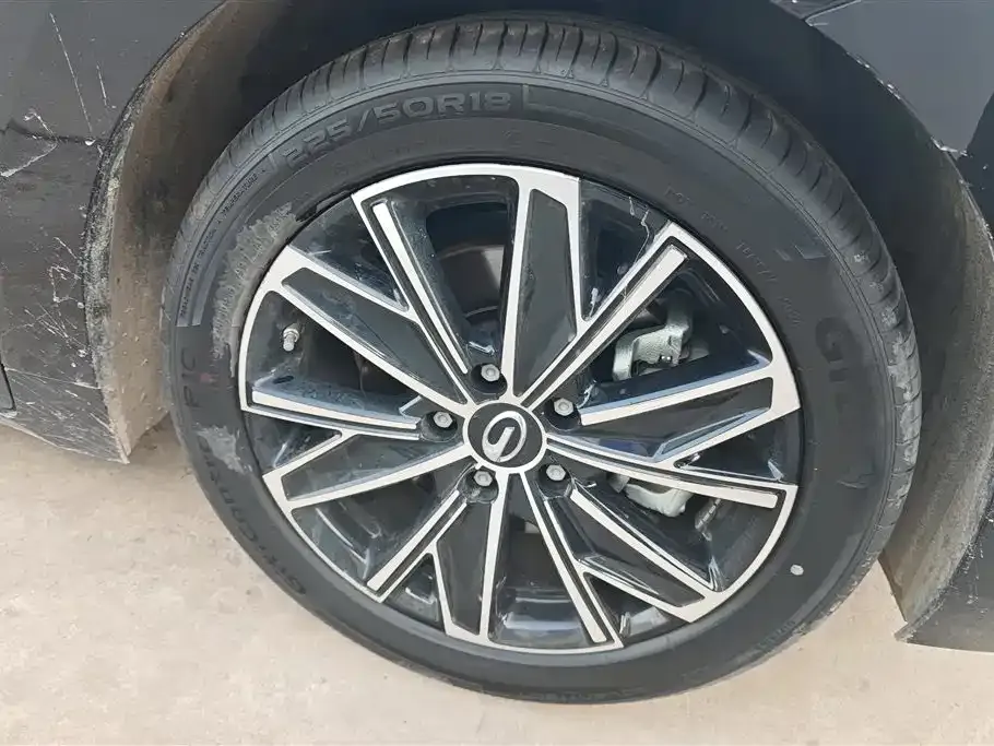 GAC Motor Trumpchi E8 — фото 9