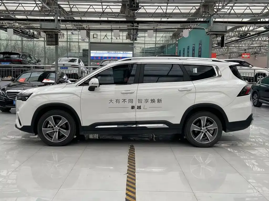 Geely Haoyue L — фото 10