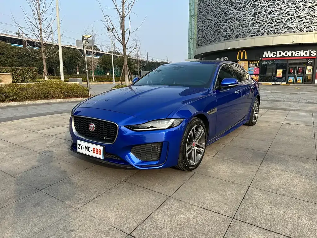 Jaguar XEL — фото 1