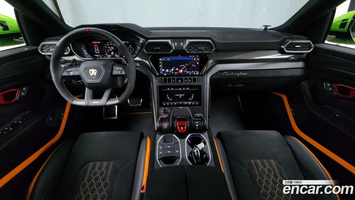 Lamborghini Urus — фото 10