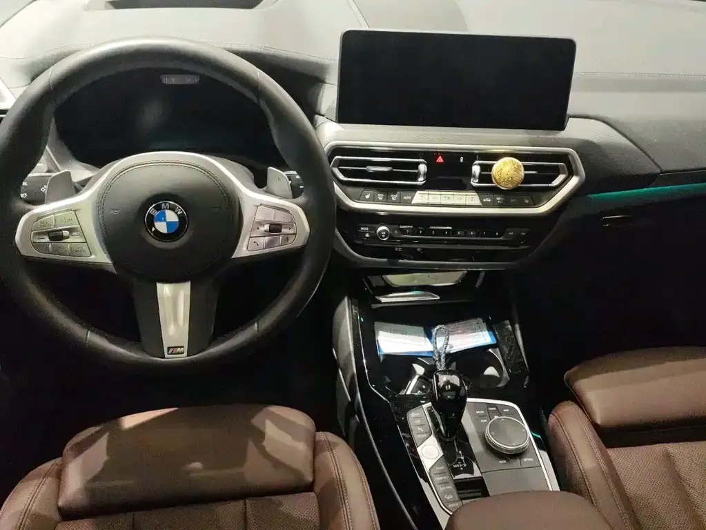 BMW X3 — фото 10