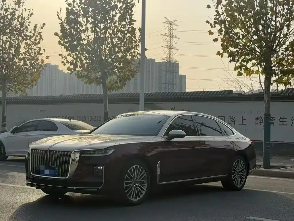 Hongqi H9 — фото 1