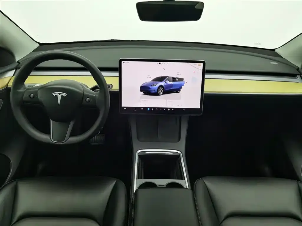 Tesla Model Y — фото 6