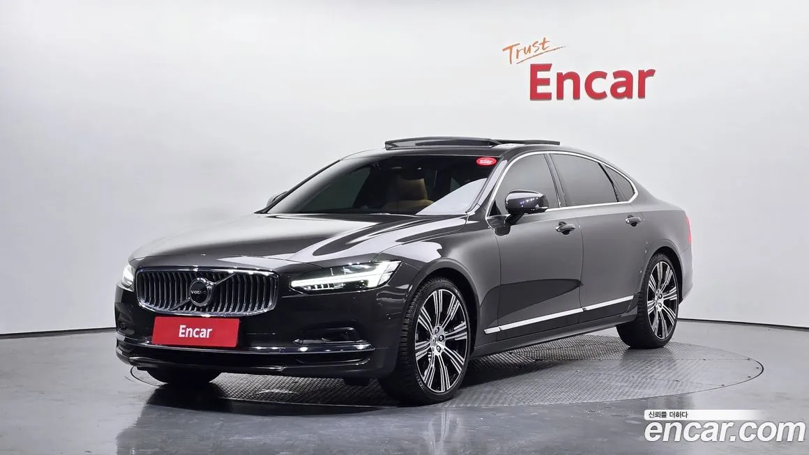 Volvo S90 — фото 1
