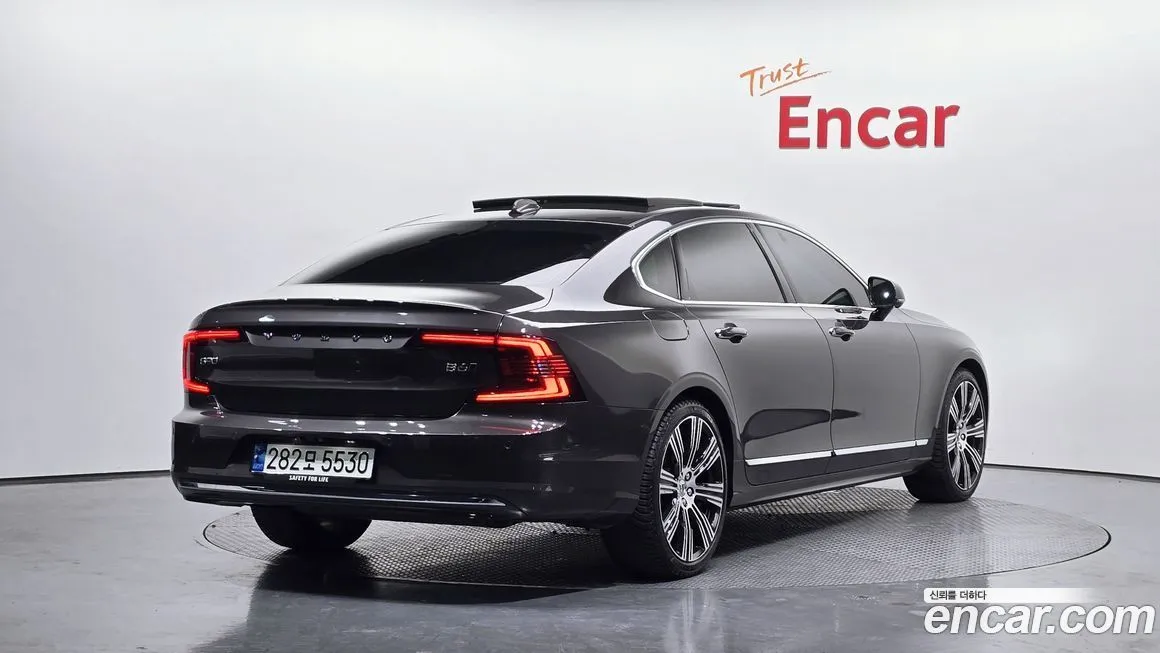 Volvo S90 — фото 5