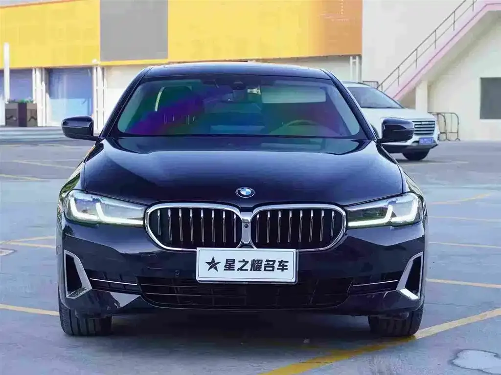 BMW 5 Series — фото 2