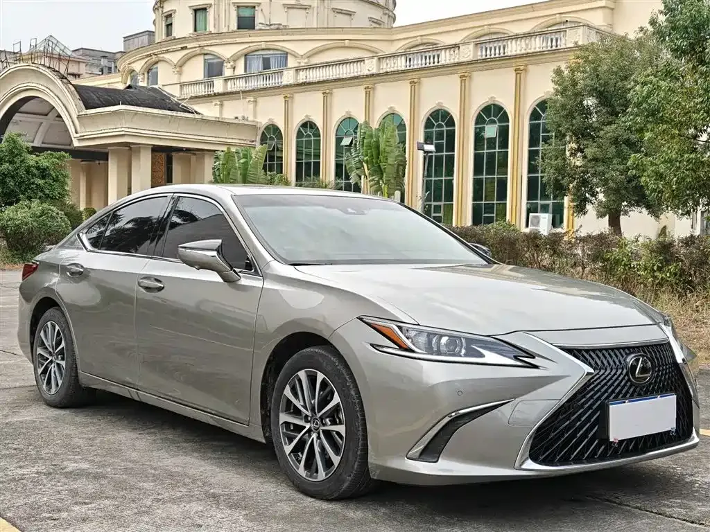 Lexus ES — фото 2