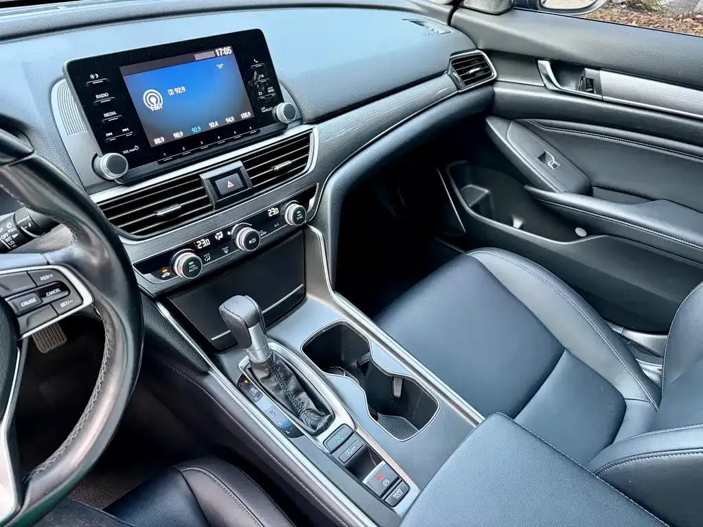 Honda Accord — фото 5